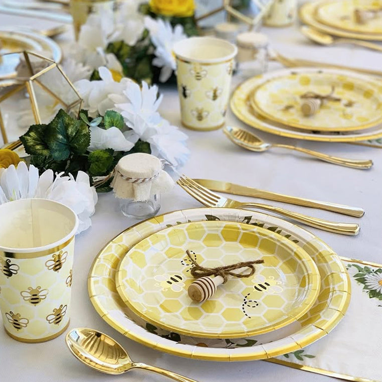 Akilah Releford - Events & Hosting