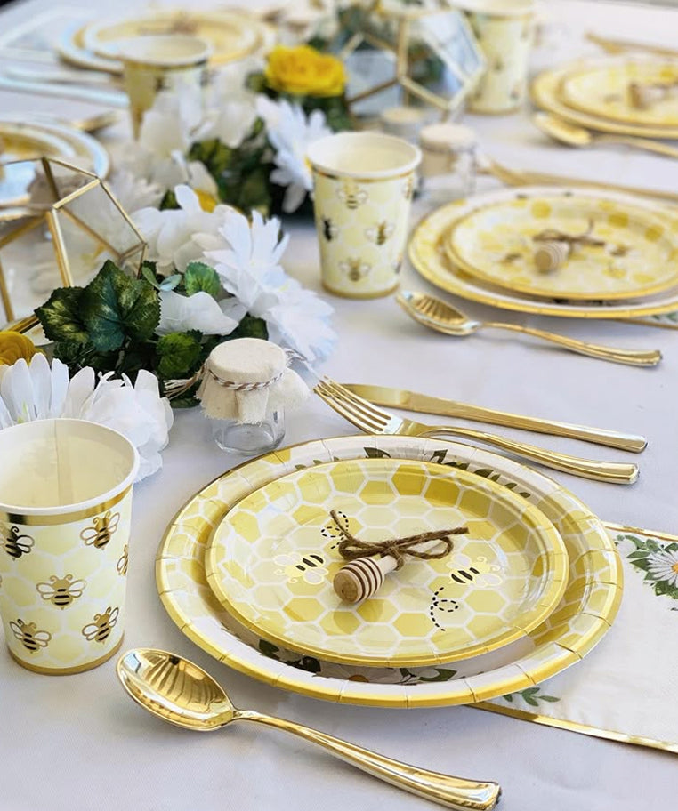 Akilah Releford - Events & Hosting